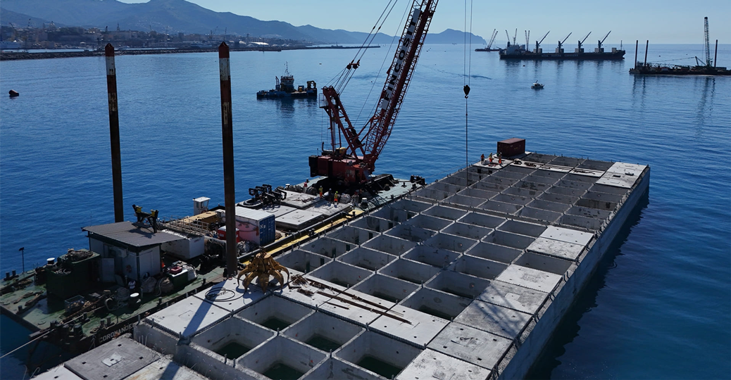 Diga Foranea di Genova – Caratterizzazione Geotecnica e Monitoraggio Strutturale Diga Foranea di Genova – Caratterizzazione Geotecnica e Monitoraggio Strutturale