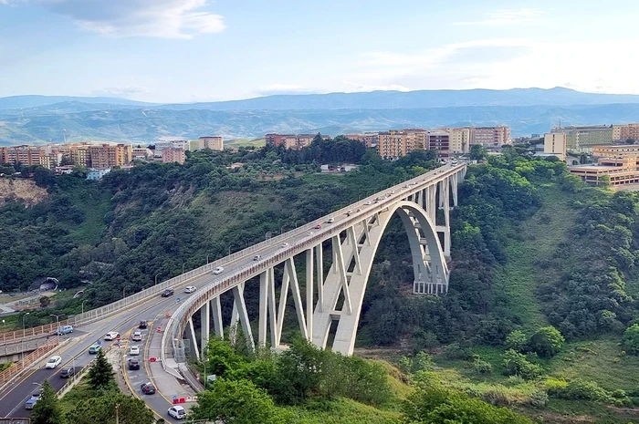Ponte Bisantis Ponte Bisantis